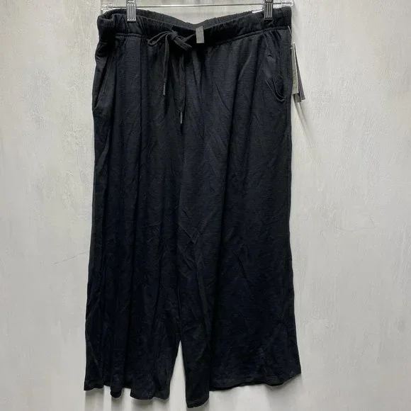 Gaiam Black 20'' Kenzie Culottes - Picture 1 of 4